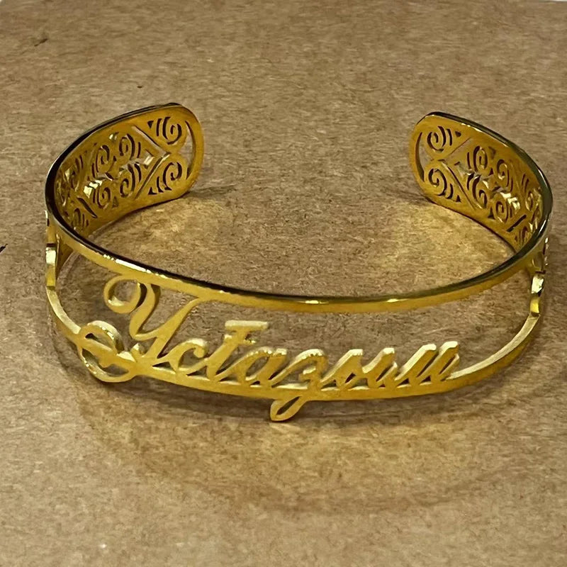 New Stainless Steel Customized Bangle Personalized Nameplate Letter Heart Bracelet For Women Girl Jewelry Wedding Gift