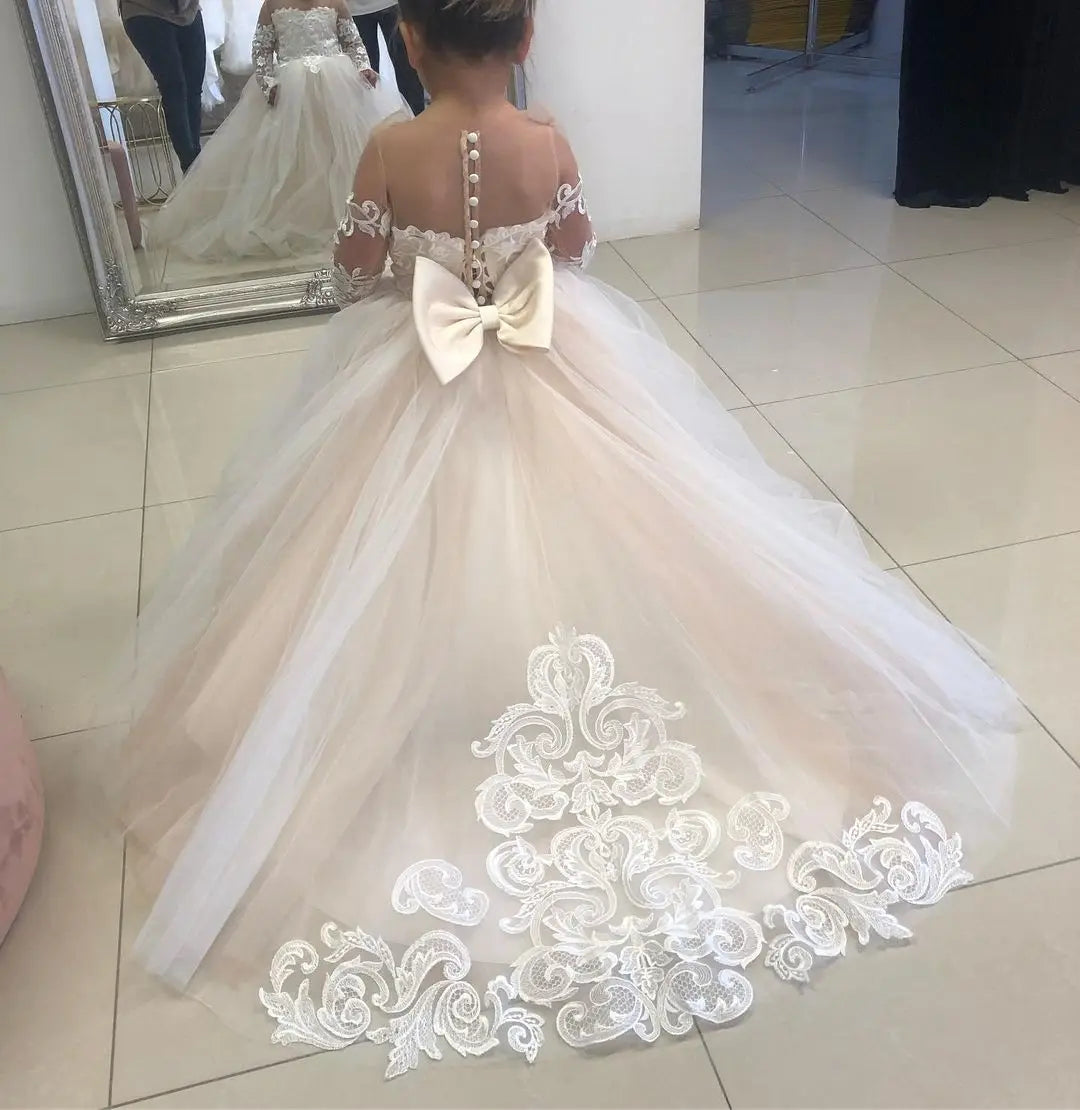 Beautiful Long Sleeve Flower Girl Dresses For Wedding Guest Kids Bridesmaid With Bow White Ivory Lace Tulle First Communion