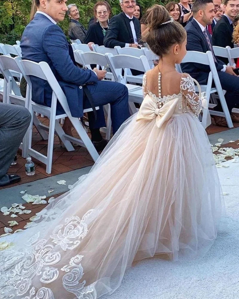 Beautiful Long Sleeve Flower Girl Dresses For Wedding Guest Kids Bridesmaid With Bow White Ivory Lace Tulle First Communion